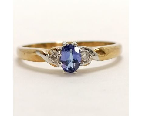 9ct hallmarked gold tanzanite &amp; diamond ring - size T &amp; 2.2g total weight 