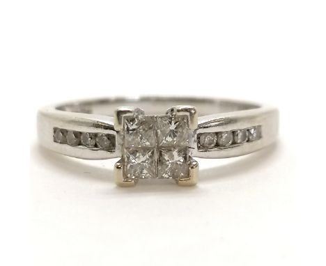 18ct hallmarked white gold diamond cluster ring - size L &amp; 2.6 total weight (diamonds ~ 8 brilliant cut &amp; 4 princess 