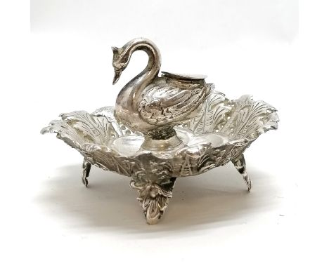 antique continental unmarked silver swan patch box/pin tray. 66g, 9cm diameter x 6cm high Condition reportsome wear and dents