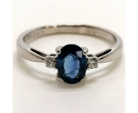 18ct hallmarked white gold sapphire &amp; diamond ring - size O &amp; 2.6g total weight Condition reportsapphire slightly loo