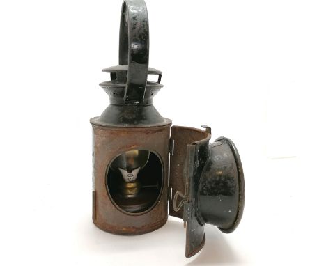 London Transport railway hand lamp - 32cm high Condition reportCrack to glass &amp; some losses to paintwork ~ has original b