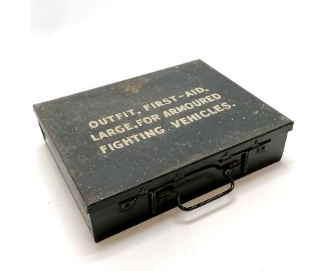 Empty military tin - Outfit, first-aid, large, for armoured fighting vehicles - 27cm x 21cm x 6.5cm 