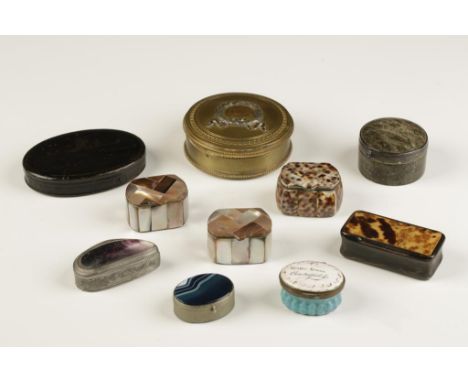 A BILSTON ENAMEL PATCH BOX, "A Trifle from Chesterfield", with a mirror on the underside of the hinged lid, a Tole Ware snuff