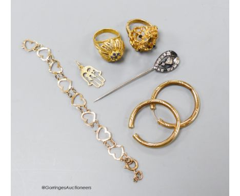   Mixed jewellery, including a diamond set stick pin(a.f.), an 18k ring, gross 8.1 grams, a 9ct gold ring and bracelet, 8.9 g