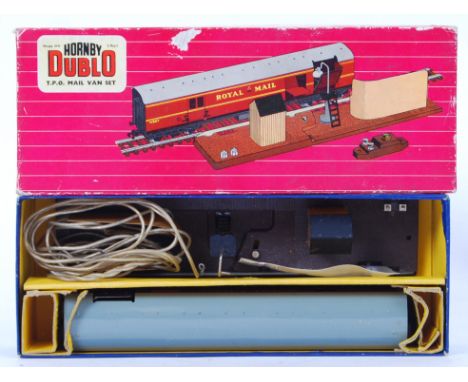 A vintage Hornby Dublo 2400 TPO Mail Van 00 gauge railway trainset set. Within the original box, and appears complete (but is