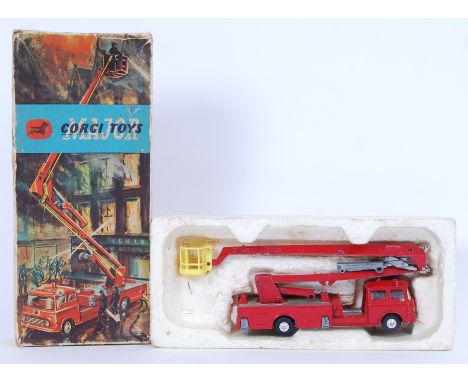 A vintage Corgi Major Toys 1127 ' Simon Snorkel ' diecast model Fire Engine. Within the original box.&nbsp;