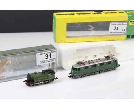 Boxed Minitrix N gauge 2936 locomotive plus a Graham Farish 0-6-0 Southern loco within Bachmann Plus case (2) 