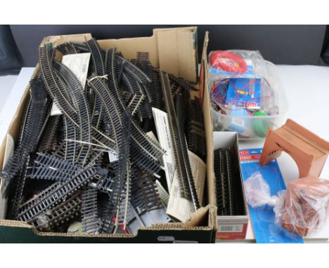 Quantity of OO gauge model railway track mainly Peco plus additional accessories 