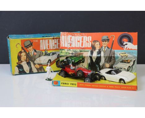 Boxed Corgi Gift Set 40 The Avengers Vintage Bentley and Lotus Elan S2, 2 x figures and 1 x umbrella, diecast vg, inner displ