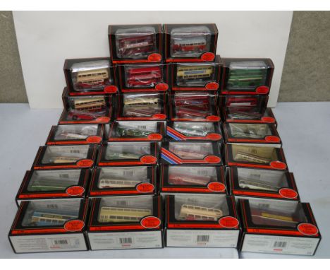 30 Boxed 1:76 EFE Exclusive First Edition diecast models buses, vg 