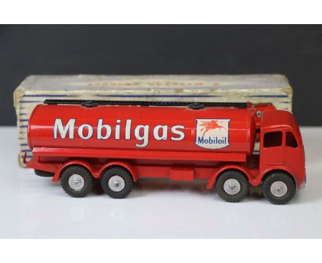 Boxed Dinky Supertoys 941 Foden 14 Ton Tanker Mobilgas diecast model, tatty box with wear 