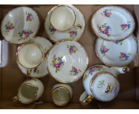 HJ Wedgwood &amp; Co part children's tea set to include tea pot, milk / sugar, two cups, 4 saucers and 2 side plates 