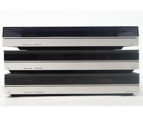 A Bang &amp; Olufsen Beomaster 5000 stereo with master control panel, cassette deck, turntable, red line 45/60 speakers and F
