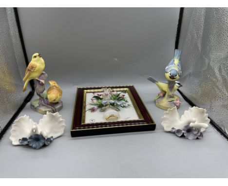 Assorted Lot to include Capodimonte Framed Flower (some damages present to the flowers), Royal Worcester - Yellow Hummers, Ro