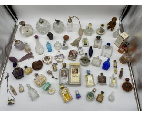 Collection of Vintage and Antique Perfume Bottles. 