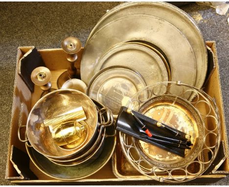 A mixed quantity of various metal wares, to include a pair of bell metal candlesticks, two pewter chargers, a large plated tr