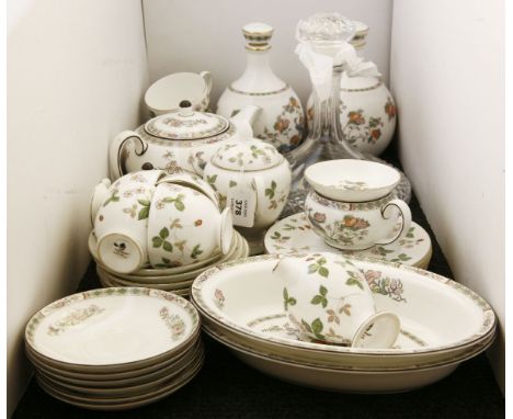 Kutani crane ceramic, including including Glenfiddich bottles, and a collection of Wedgwood tea and dinnerware etc