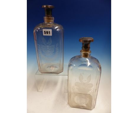 A PAIR OF CENTRAL EUROPEAN ARMORIAL FLASKS WITH 800 SILVER MOUNTED CORK STOPPERS, THE CREST A HUNTING HORN BETWEEN BIRD WINGS