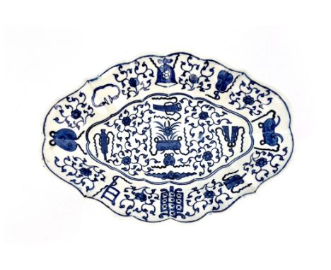 A Worcester blue and white dish, pseudo Chinese character mark, circa 1785, painted in the Kangxi style with The Hundred Anti
