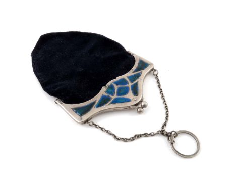 An Arts and Crafts silver and enamelled purse, Frederick Courthope, London 1909, blue enamel decoration, 13cm wide 