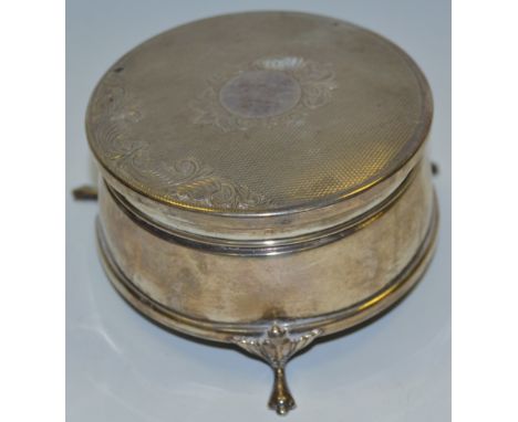 An Elizabeth II silver circular dressing table trinket box, Birmingham 1894