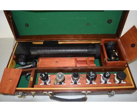 A 20th Century telescope by I R Poyser of Rochester set in a fitted hardwood case