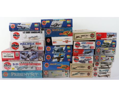 Twenty-six Airfix 1:72 scale model Aircraft kits, including Imperial War Museum Victoria Cross Icons four kit set, Boeing B-2