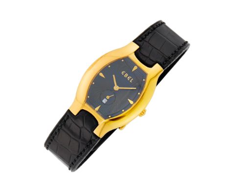 18 kt., quartz, tonneau-shaped black guilloché dial, gold-tone baton markers at the quarter hour, subsidiary seconds, date ap