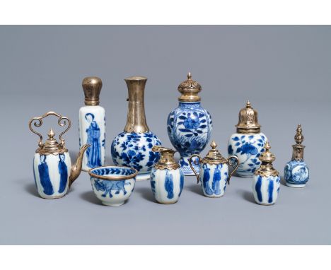 Ten Chinese silver-mounted blue and white miniature vases, Kangxi -- H.: 9,5 cm (the tallest vase)Ê Condition: (UV-checked) -