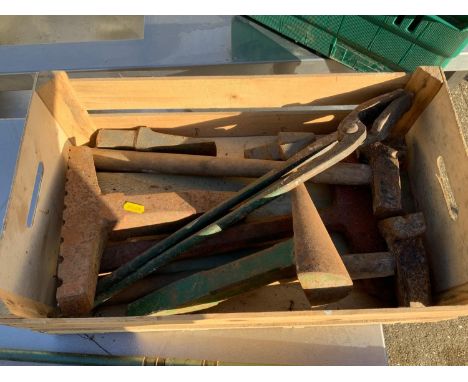 Blacksmith Anvil Tools 