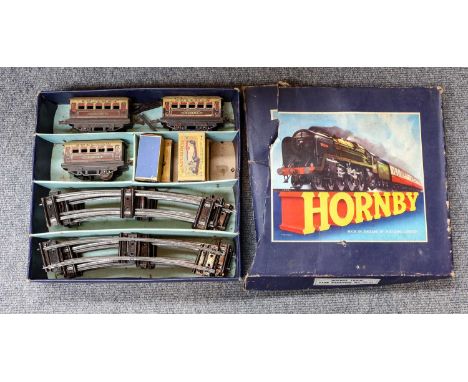 A Hornby O gauge train set (engine lacking) and four boxed vintage Matchbox cars