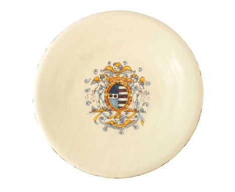 AN 18TH CENTURY ITALIAN MAJOLICA CHARGER WITH COAT OF ARMS decorated in polychrome colours.56cm diameter