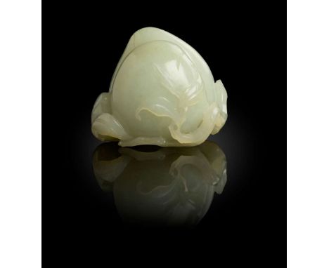  PALE CELADON JADE CARVING OF PEACHES QING DYNASTY, 18TH CENTURY 清 青白玉雕壽桃擺件carved in round of a stalk of naturalistic peaches