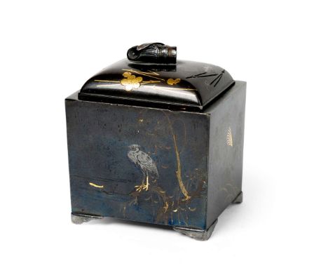  MIXED-METAL SILVER AND GILT DECORATED 'CRANE' KORO WITH COVER MEIJI PERIOD, KYOTO KURODA ZO MARK 京都黑田造 金銀鑲嵌仙鶴銅香爐of rectangul