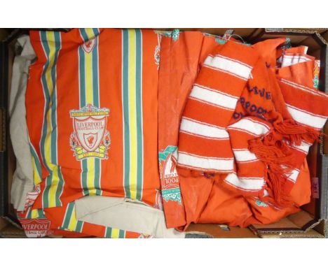 Liverpool FC Curtains and scarf (1 Tray)
