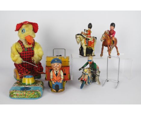 Wells Brimtoy, Linemar, Other - A small collection of vintage tinplate toys from various continents. Lot includes a Linemar H