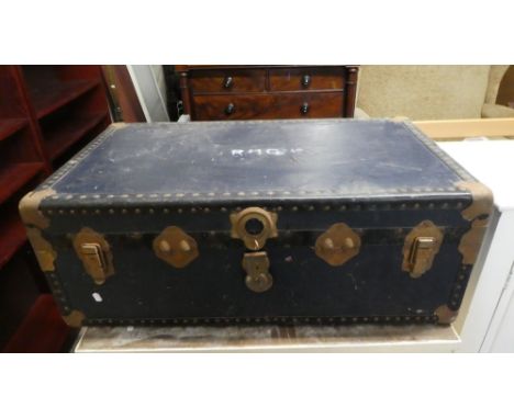 A Vintage Travelling Trunk, 91cm Wide