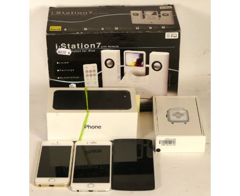 A Iphone 7 (32GB), with original box, together with a Iphone SE, a Iphone S and a LG Nexus, also including a iStation 7 Iphon