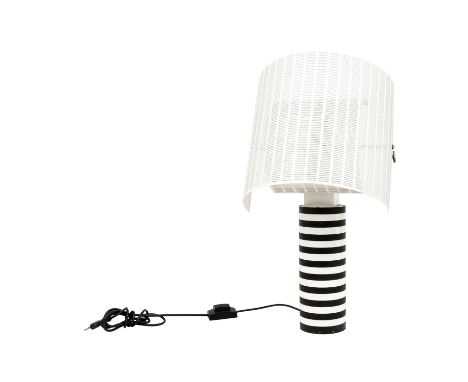 MARIO BOTTA, Tischleuchte "Shogun" Artemide, Mailand, Metallrohr, Metallblech, schwarz und weiß lackiert, H: ca. 58 cm. Alter
