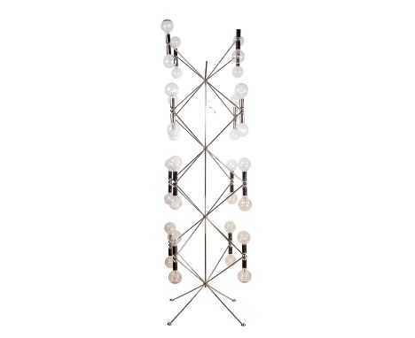 KINKELDEY "Stehlampe" 1960er. Jahre. Sehr seltene Lampe von Kinkeldey Studios, Chrom, H: ca. 200 cm. Alters- und Gebrauchsspu