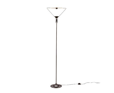 CARLO FORCOLINI, Stehleuchte "Polifemo" Artemide, Mailand, Metallrohr, Metallstäbe, schwarz lackiert, Aluminiumblech, cremefa