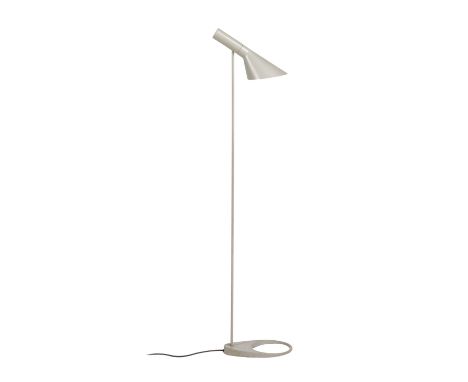 ARNE JACOBSEN "Stehlampe AJ" Hersteller: Louis Poulsen, 70er./80er. Jahre, H: ca. 130 Alters-und Gebrauchsspuren.Die AJ Stehl