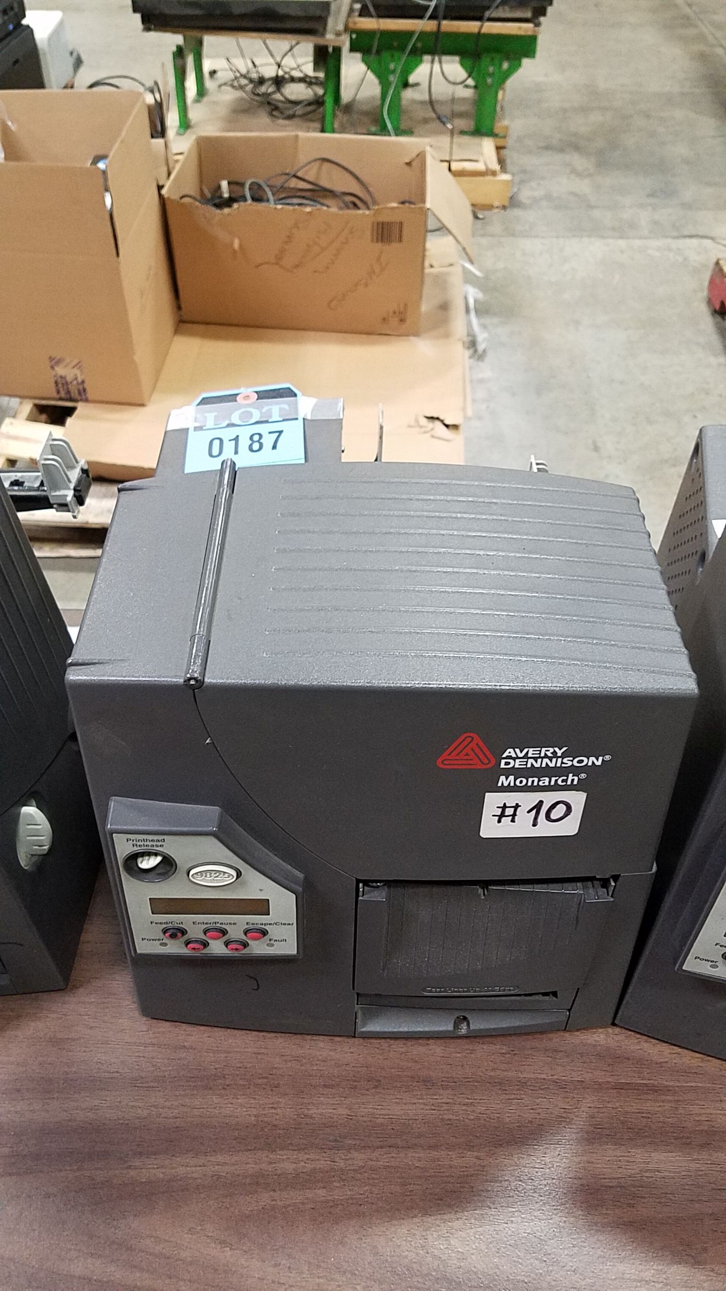 AVERY DENNISON MODEL M09825 LABEL PRINTER; S/N 05051094