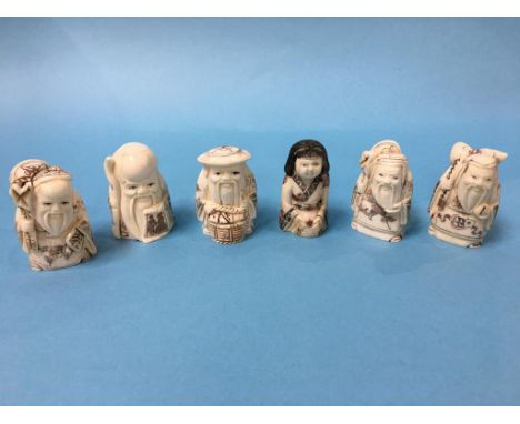 Quantity of Oriental netsuke style figures