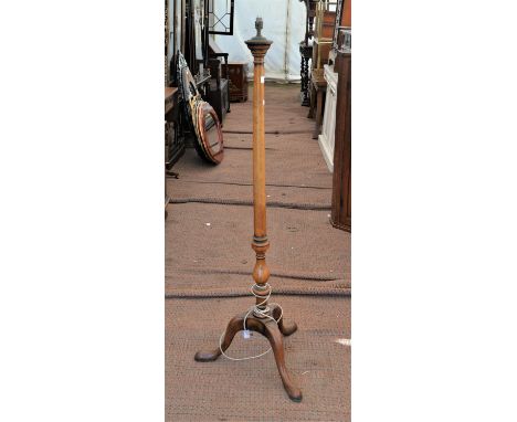 Contemporary metal electric floor lamp (untested). Height 170cm.