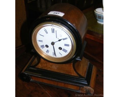 Balloon shape mantel clock