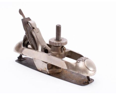 A Stanley No.20 compass/contour plane: 