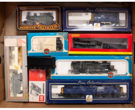 Aifix and other HO/OO scale. A group of various locomotives: including Airfix  54150-1 Prairie Tank Locomotive 2-6-2 GWR Gree