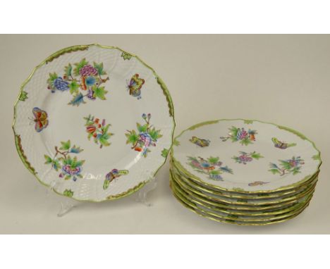 Eight (8) Herend Hand Painted Queen Victoria Dinner Plates. Signed With Blue Herend Backstamp, 1527/VBO. Good Condition. Cups