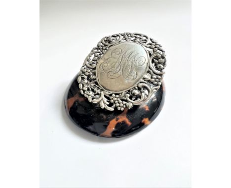 A late Victorian Cast Sterling Silver and Tortoiseshell Paper. Clip. Henry Wilkinson &amp; Co (John Brashier) London 1892. 9c